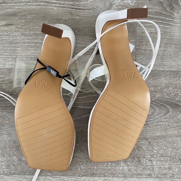 NWT “Zara” tie up heels - Picture 4 of 4